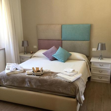 Il Giardino Di Daniela Apartments 산테오도로 외부 사진