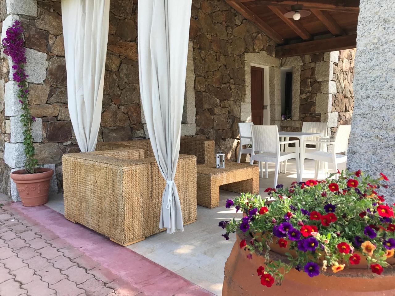 Il Giardino Di Daniela Apartments 산테오도로 외부 사진